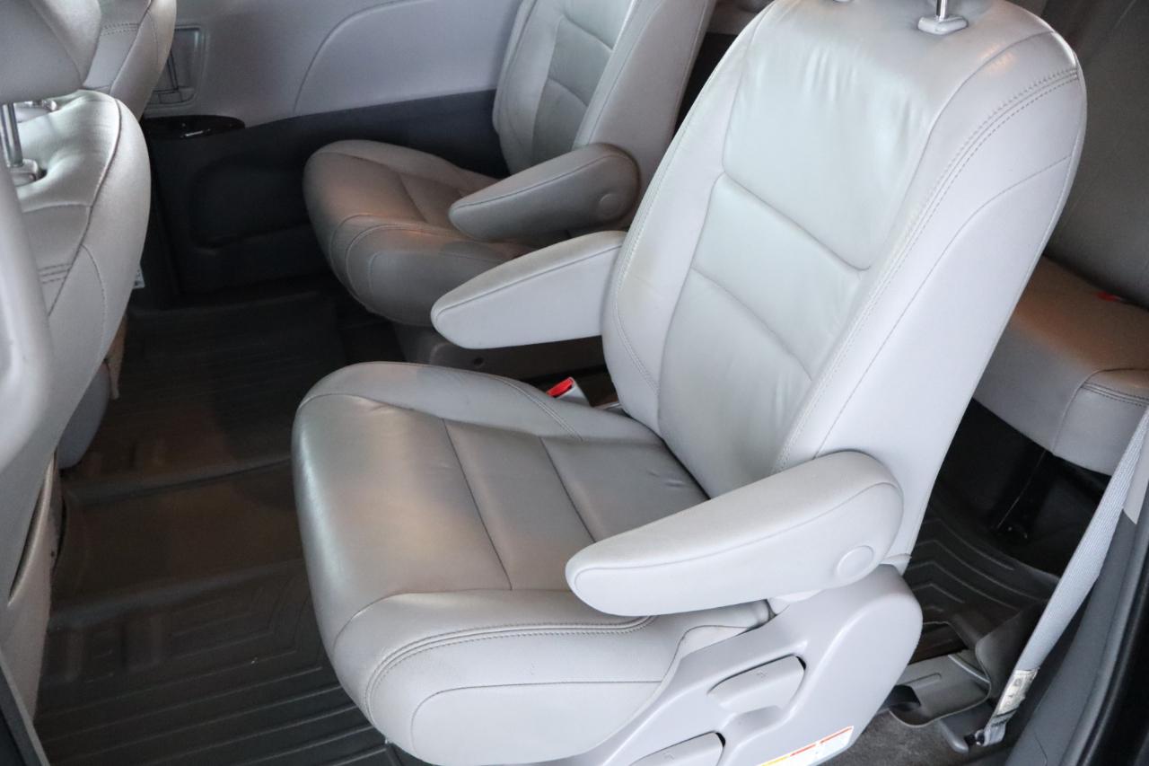 Toyota Sienna Limited Premium AWD 7-Passenger (Natl) 2018