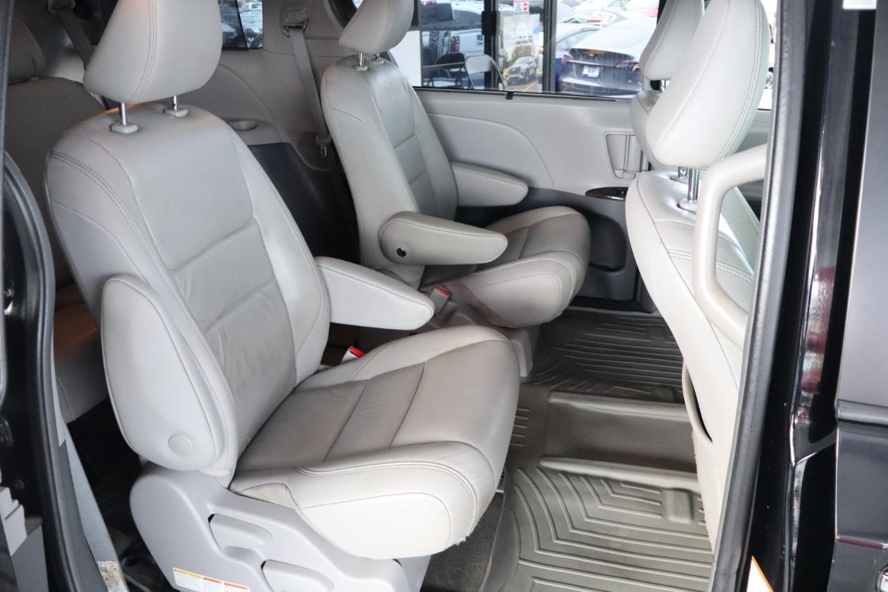 Toyota Sienna Limited Premium AWD 7-Passenger (Natl) 2018