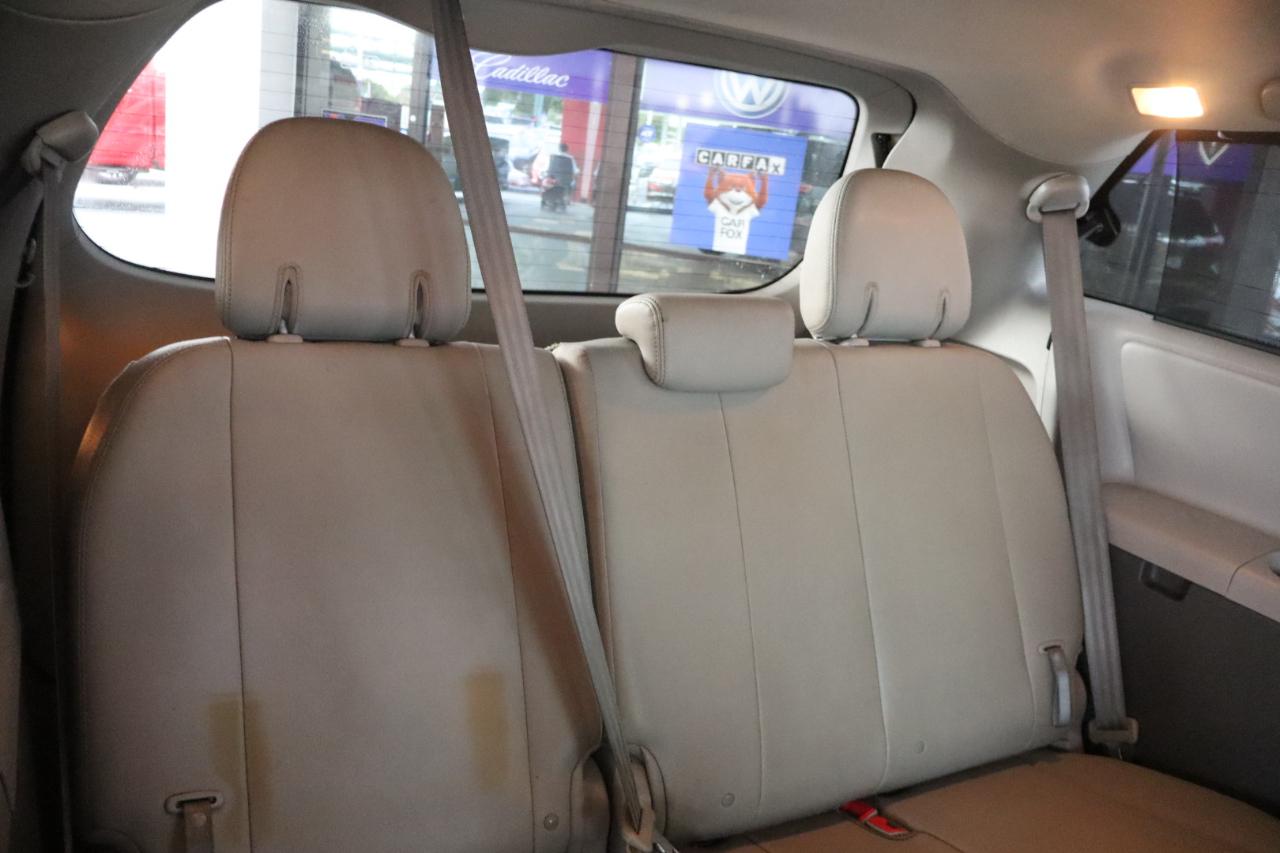 Toyota Sienna Limited Premium AWD 7-Passenger (Natl) 2018