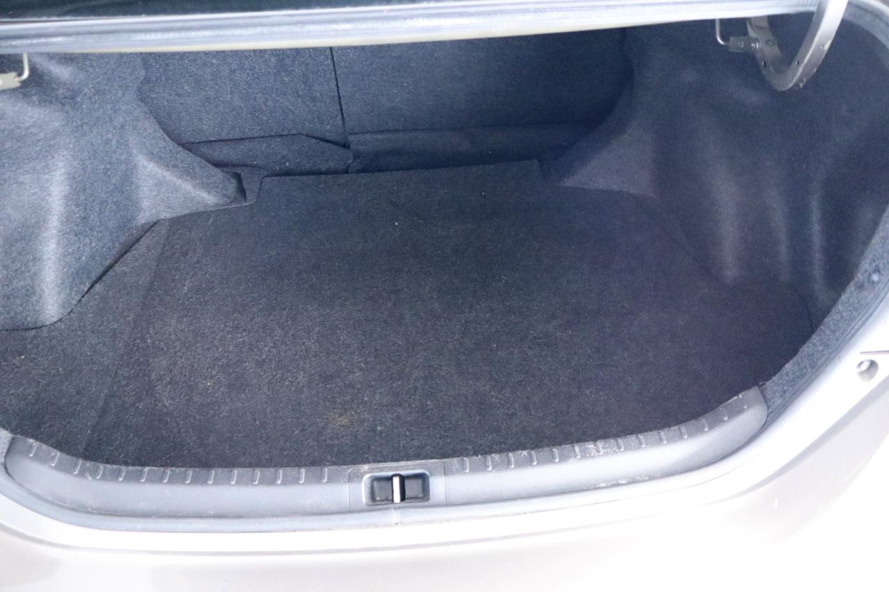 Toyota Corolla XLE CVT (Natl) 2018