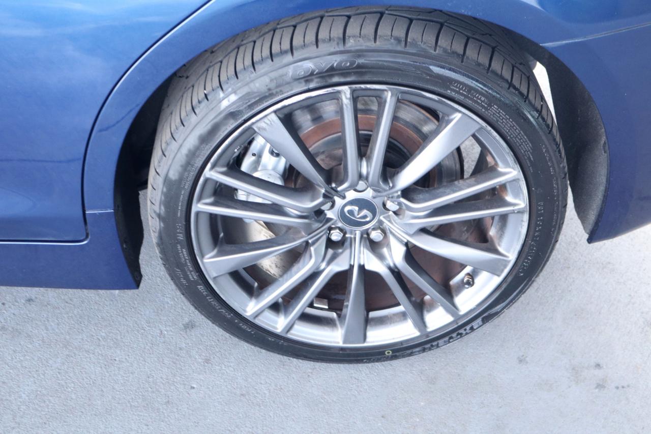 Infiniti Q50 4dr Sdn 3.0t Red Sport 400 RWD 2016