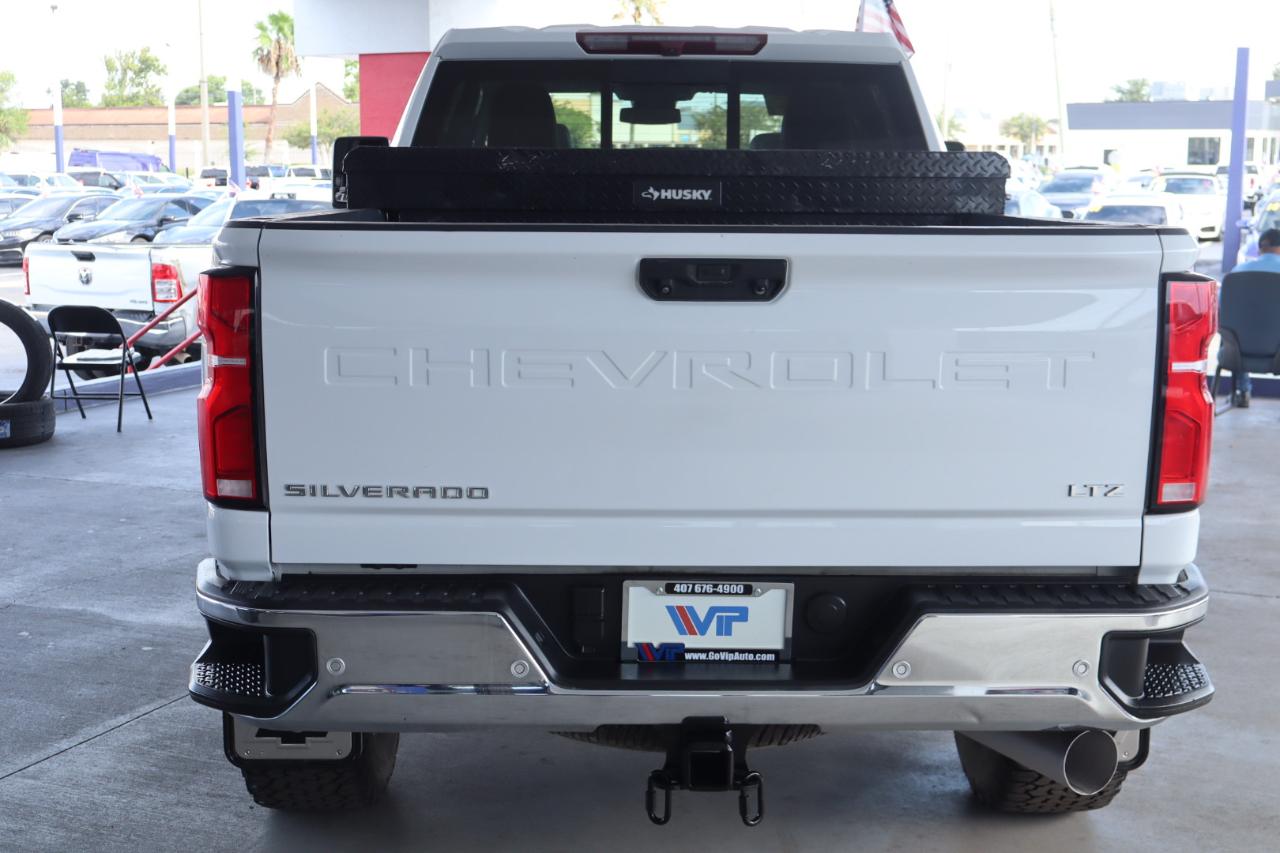 Chevrolet Silverado 3500HD 4WD Crew Cab 159" LTZ 2024