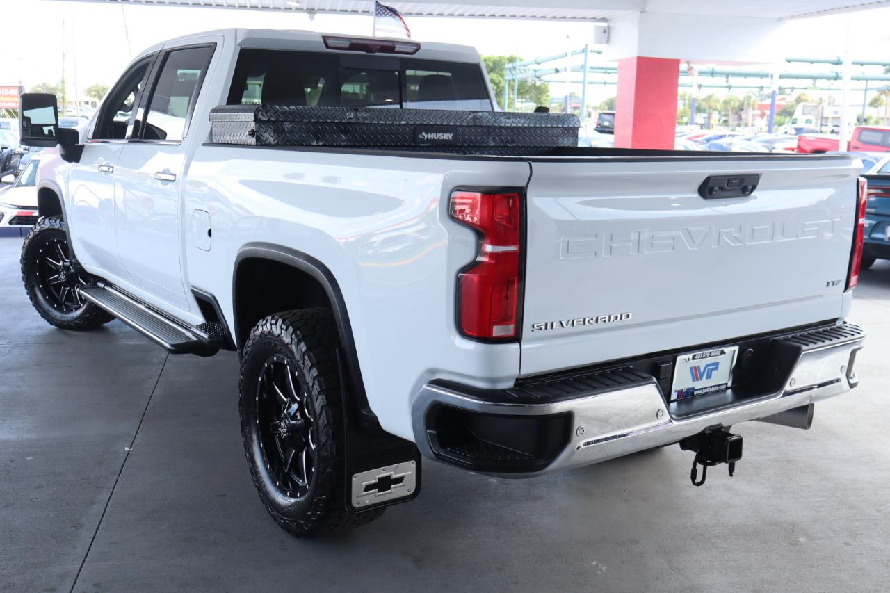 Chevrolet Silverado 3500HD 4WD Crew Cab 159" LTZ 2024