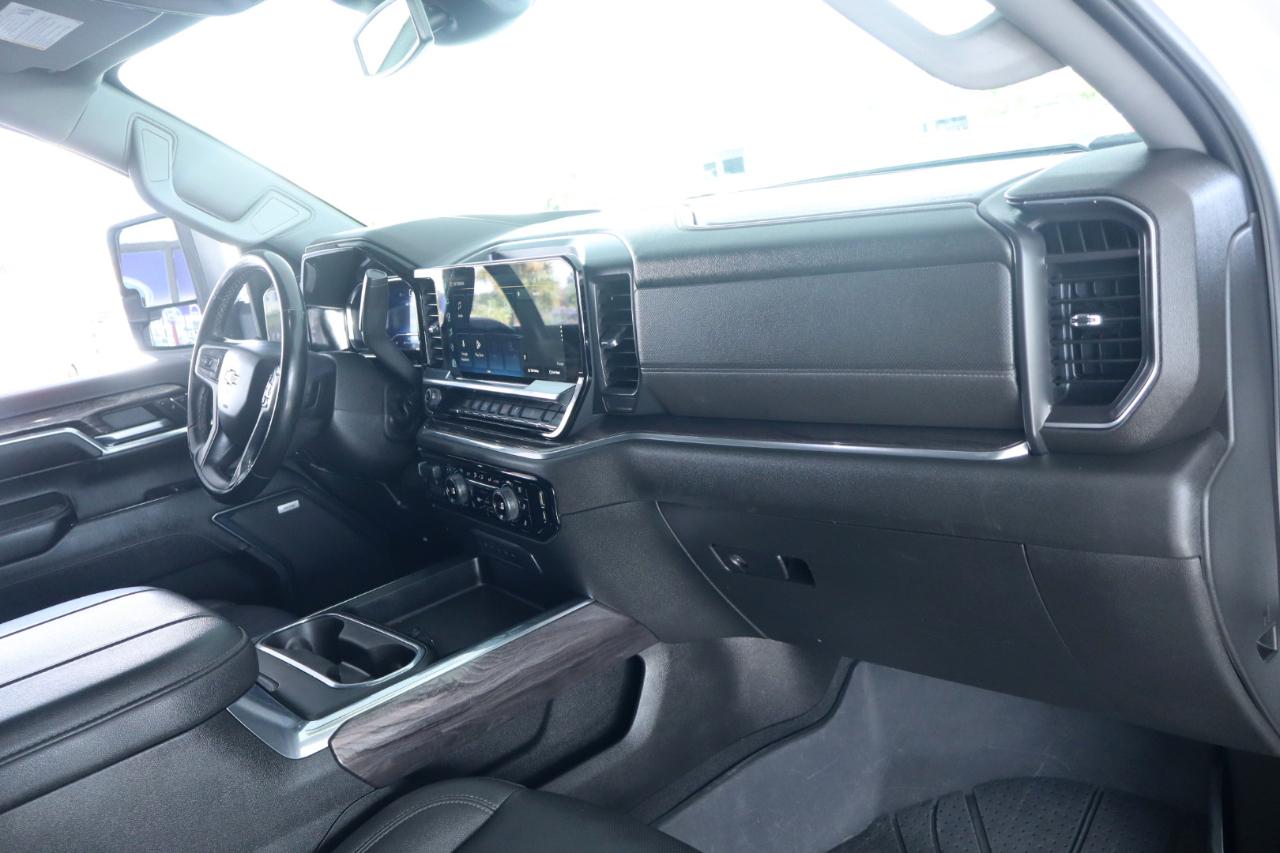 Chevrolet Silverado 3500HD 4WD Crew Cab 159" LTZ 2024