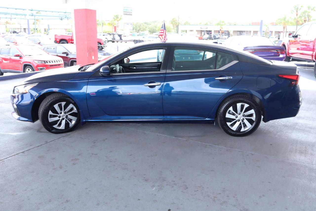 Nissan Altima 2.5 S Sedan 2020