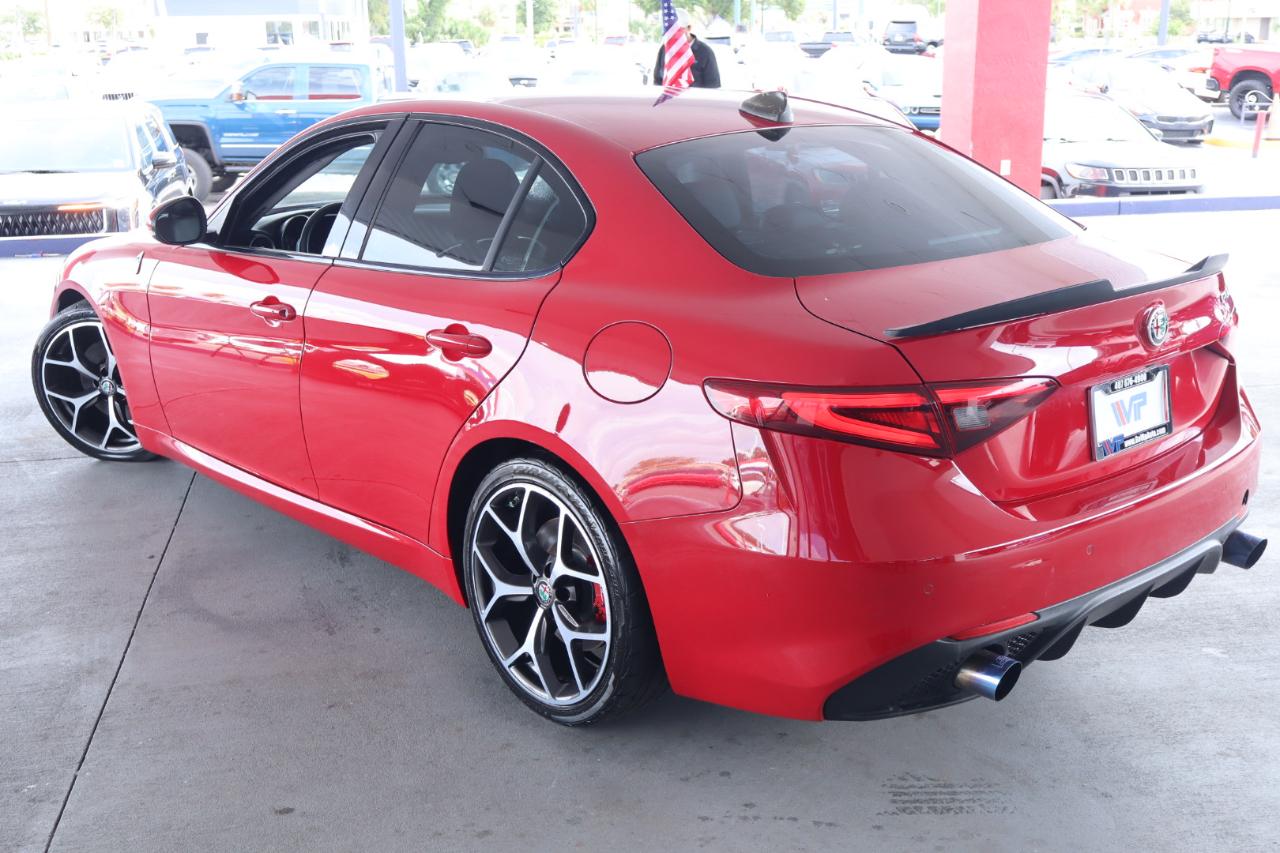 Alfa Romeo Giulia RWD 2017