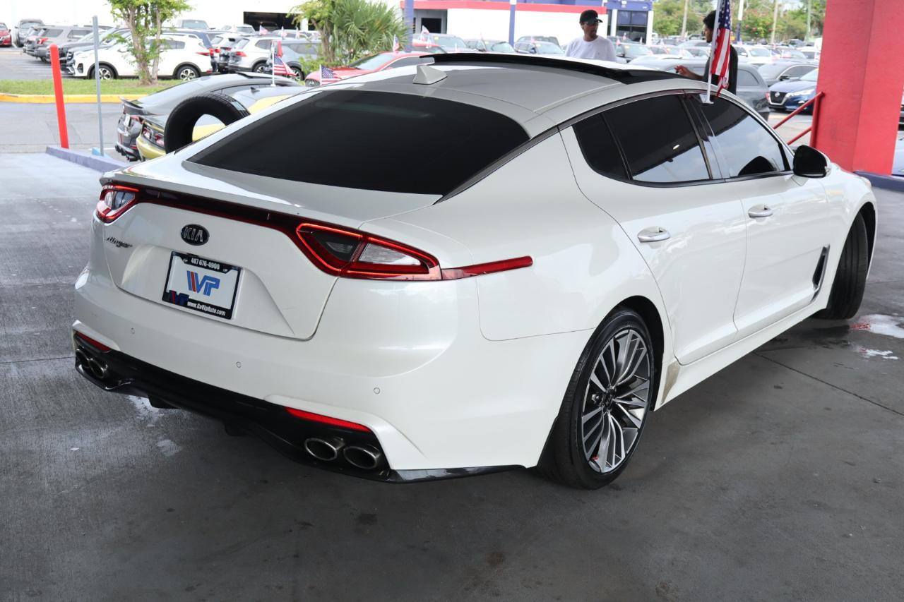 Kia Stinger Premium RWD 2018