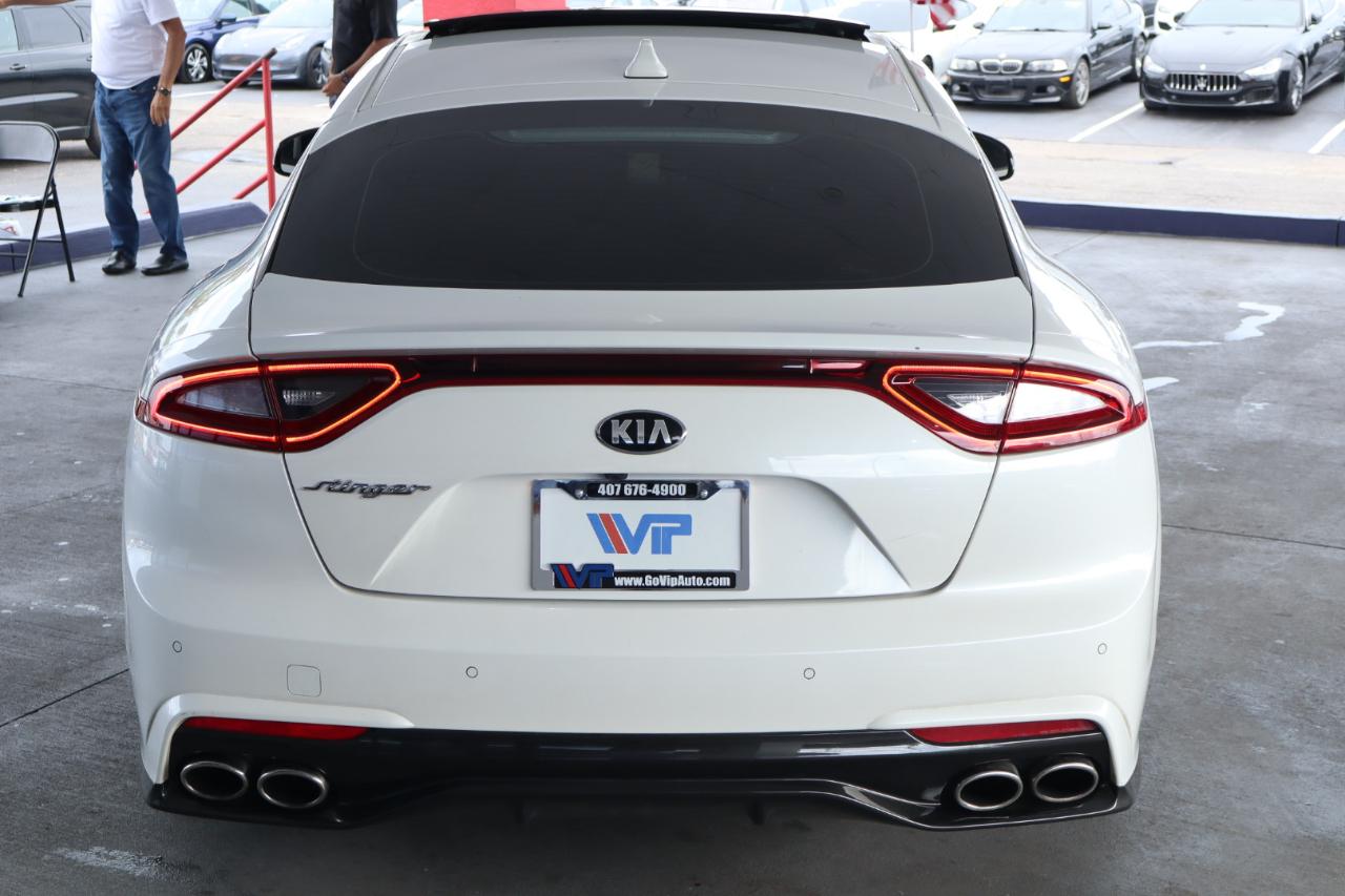 Kia Stinger Premium RWD 2018