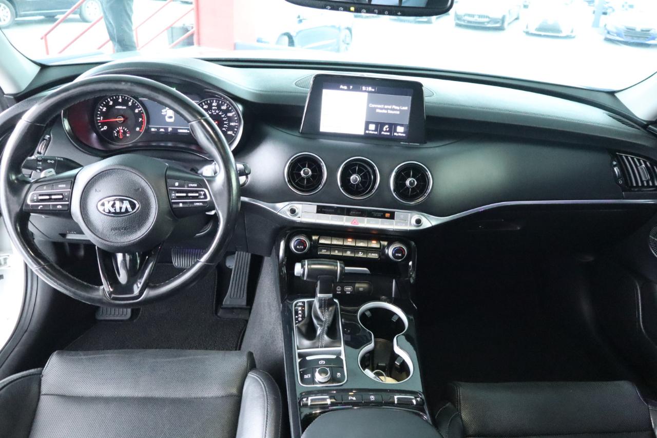 Kia Stinger Premium RWD 2018