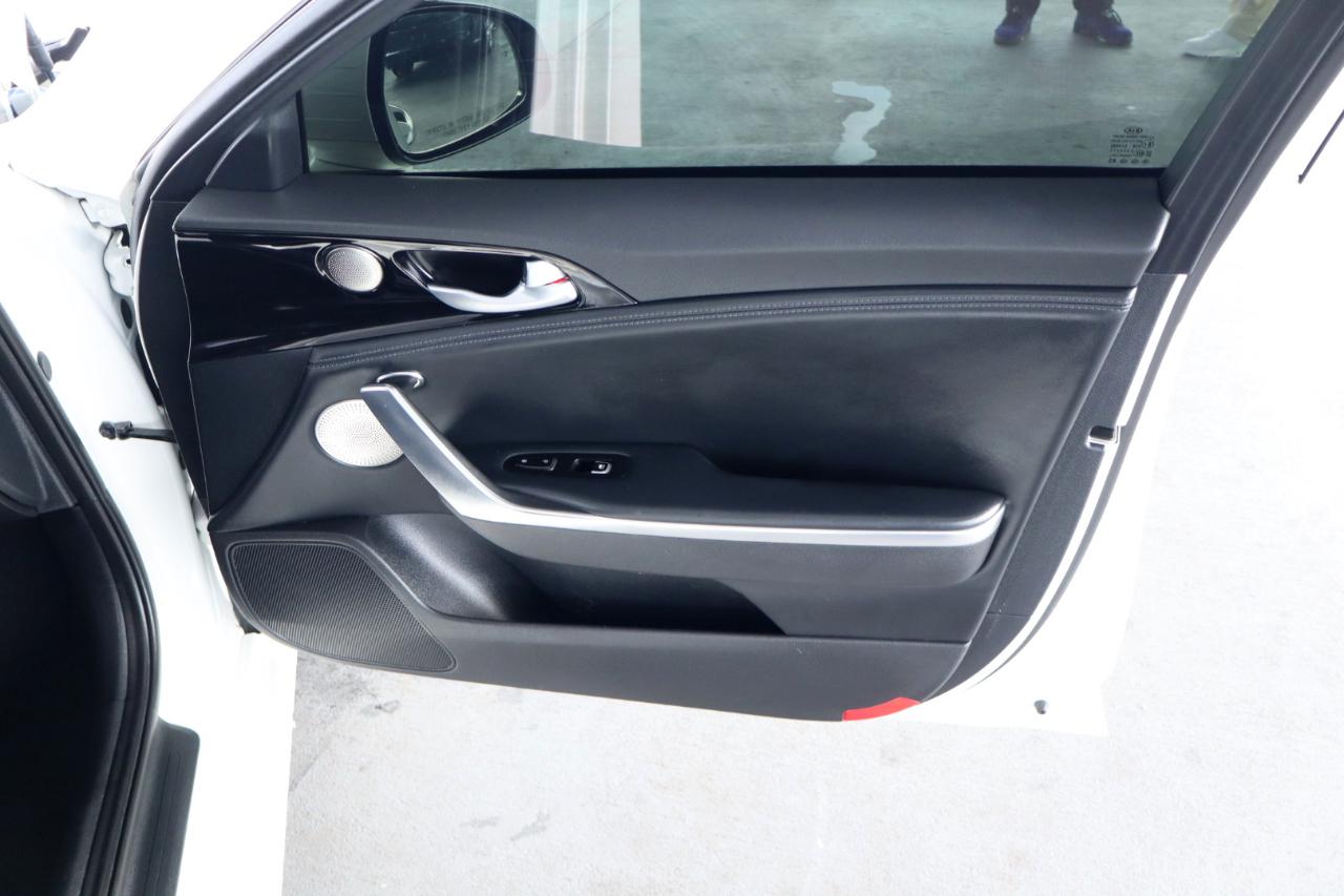 Kia Stinger Premium RWD 2018