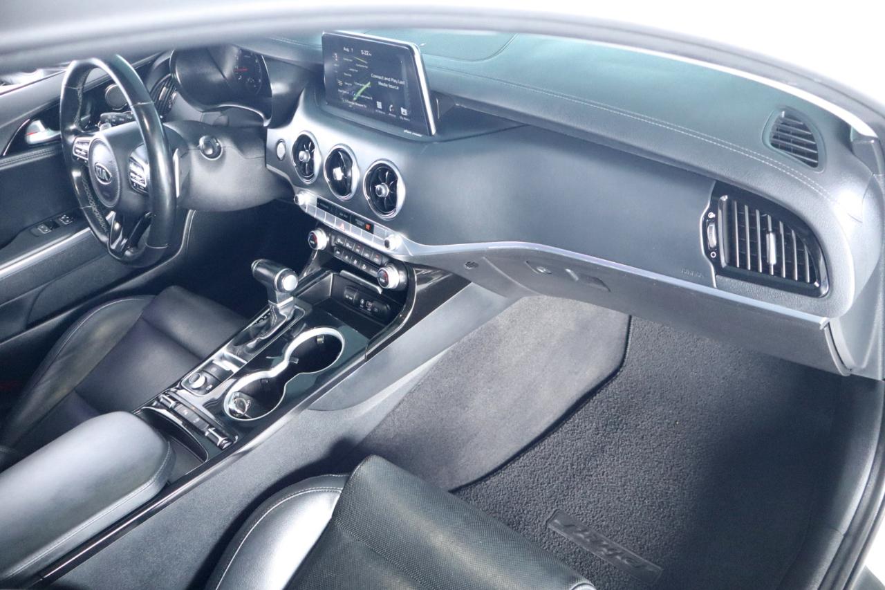 Kia Stinger Premium RWD 2018