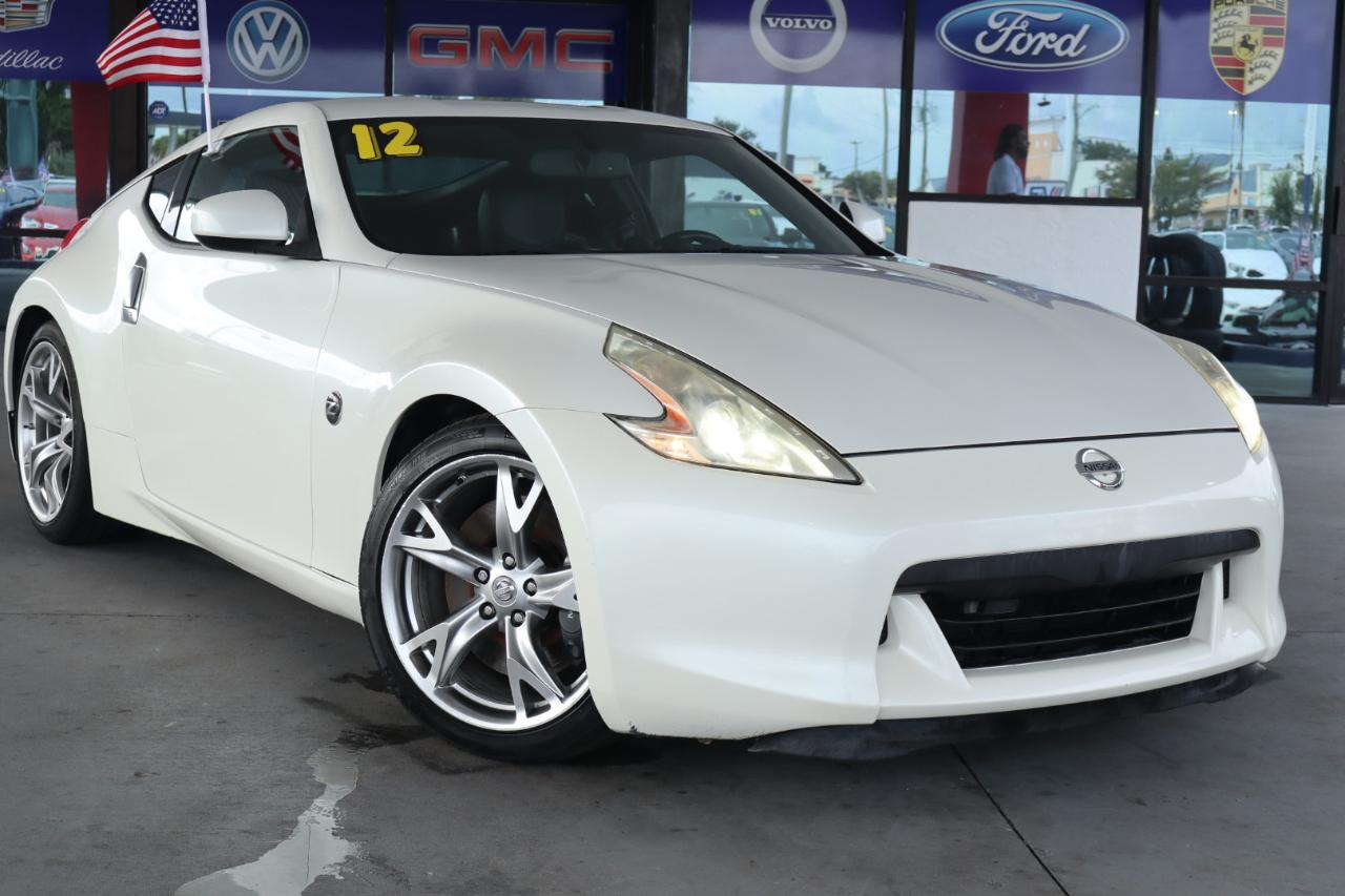 Nissan 370Z 2dr Cpe Auto Touring 2012
