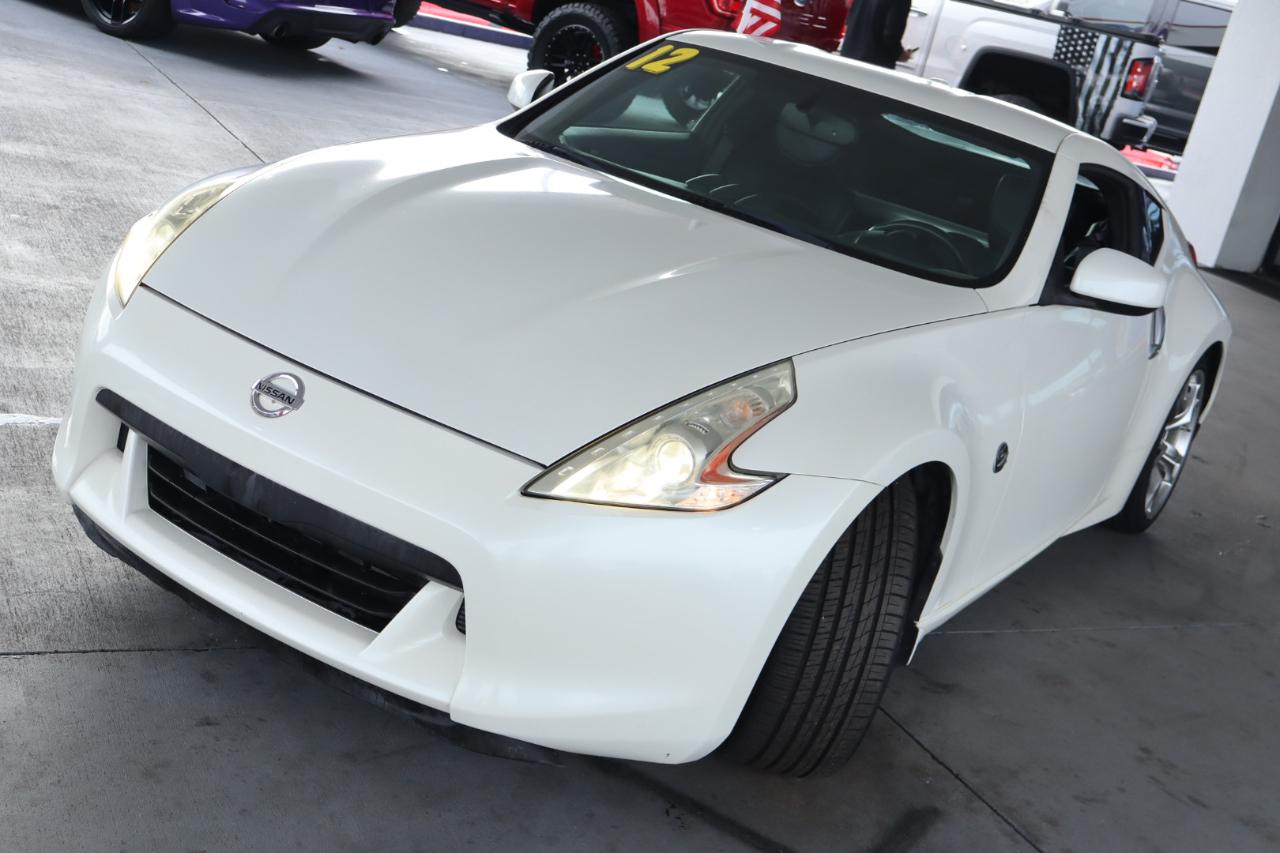 Nissan 370Z 2dr Cpe Auto Touring 2012