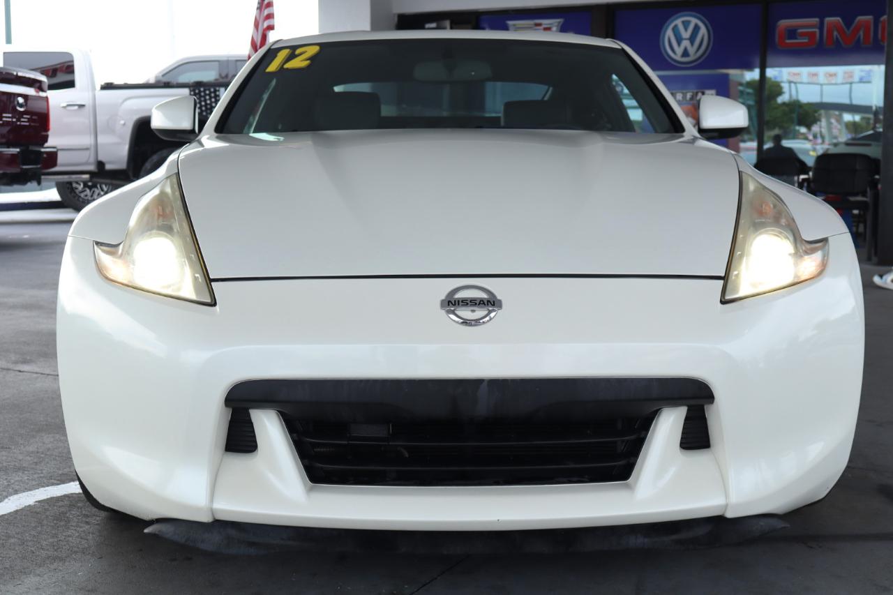 Nissan 370Z 2dr Cpe Auto Touring 2012