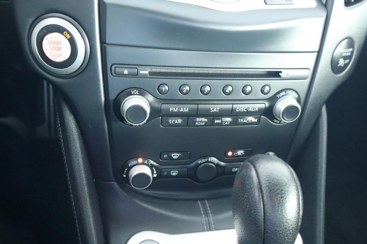Nissan 370Z 2dr Cpe Auto Touring 2012