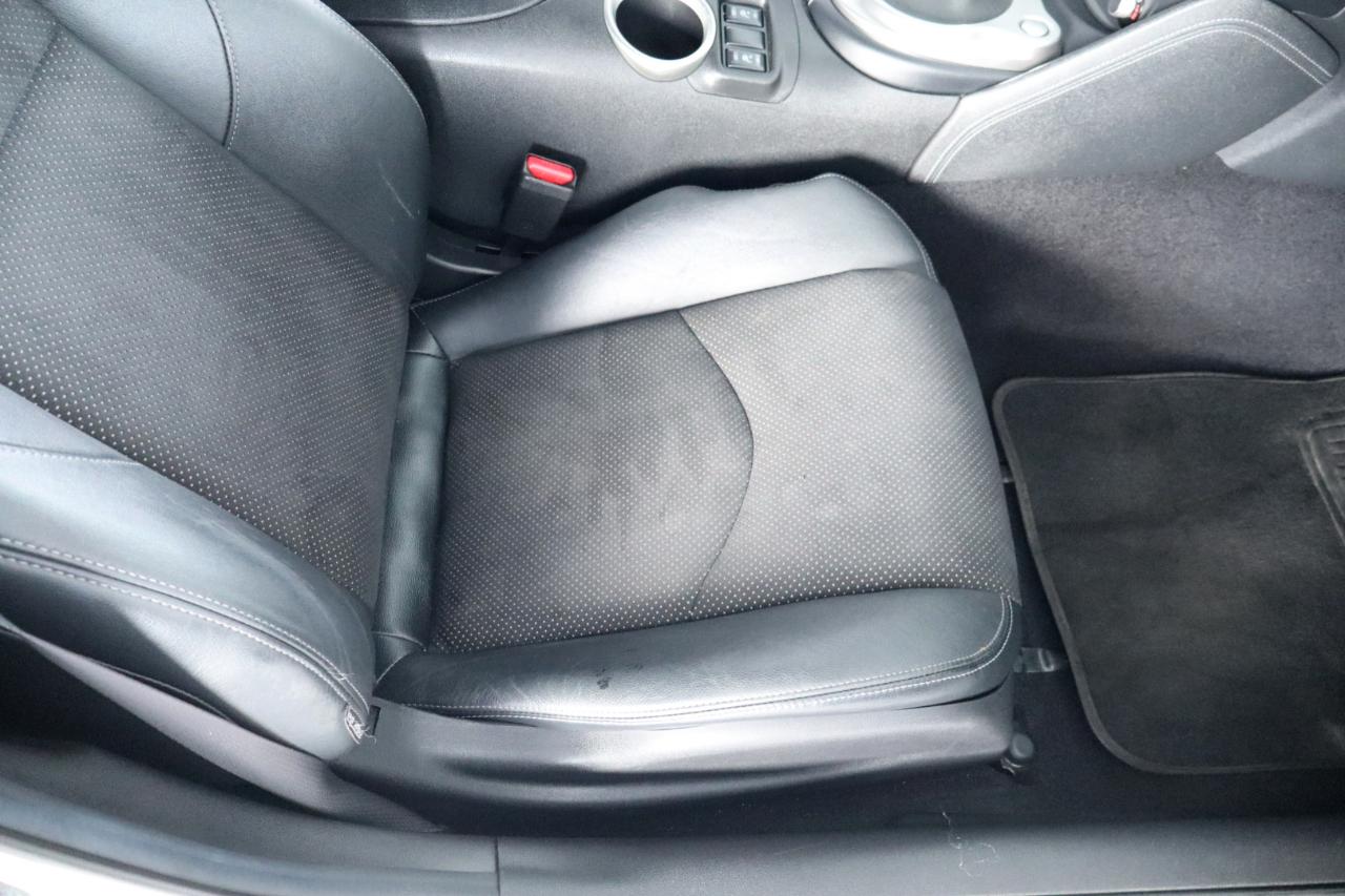 Nissan 370Z 2dr Cpe Auto Touring 2012