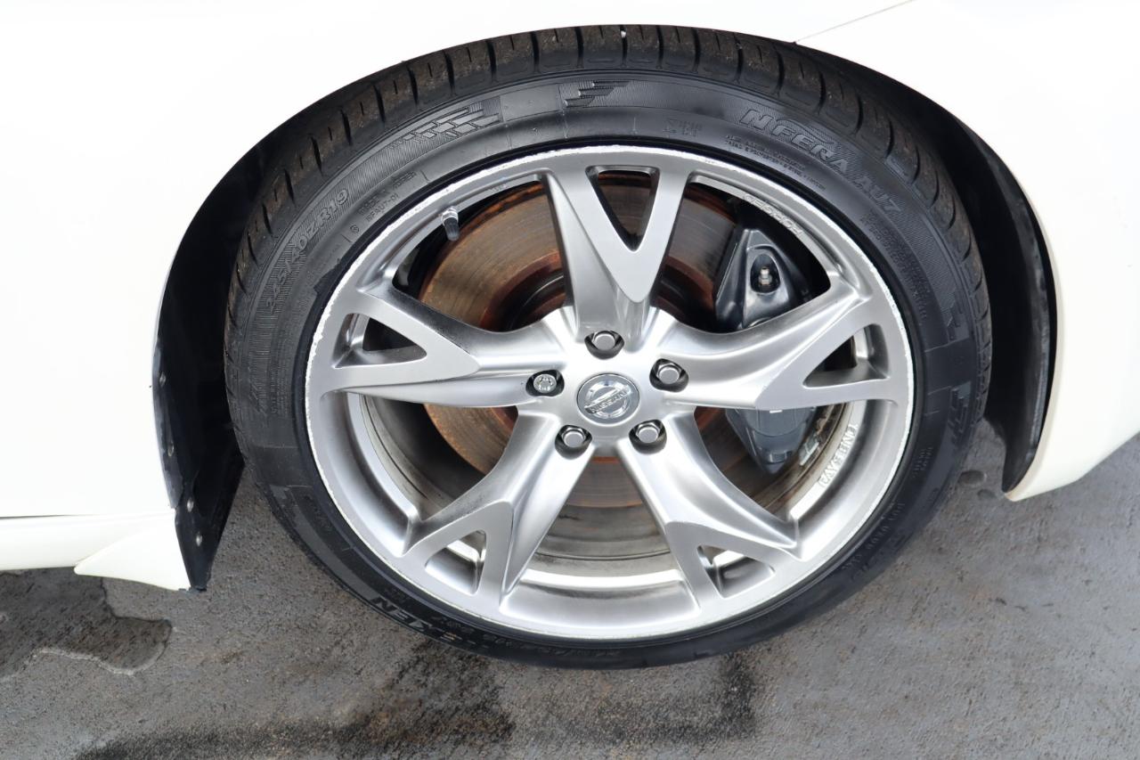 Nissan 370Z 2dr Cpe Auto Touring 2012