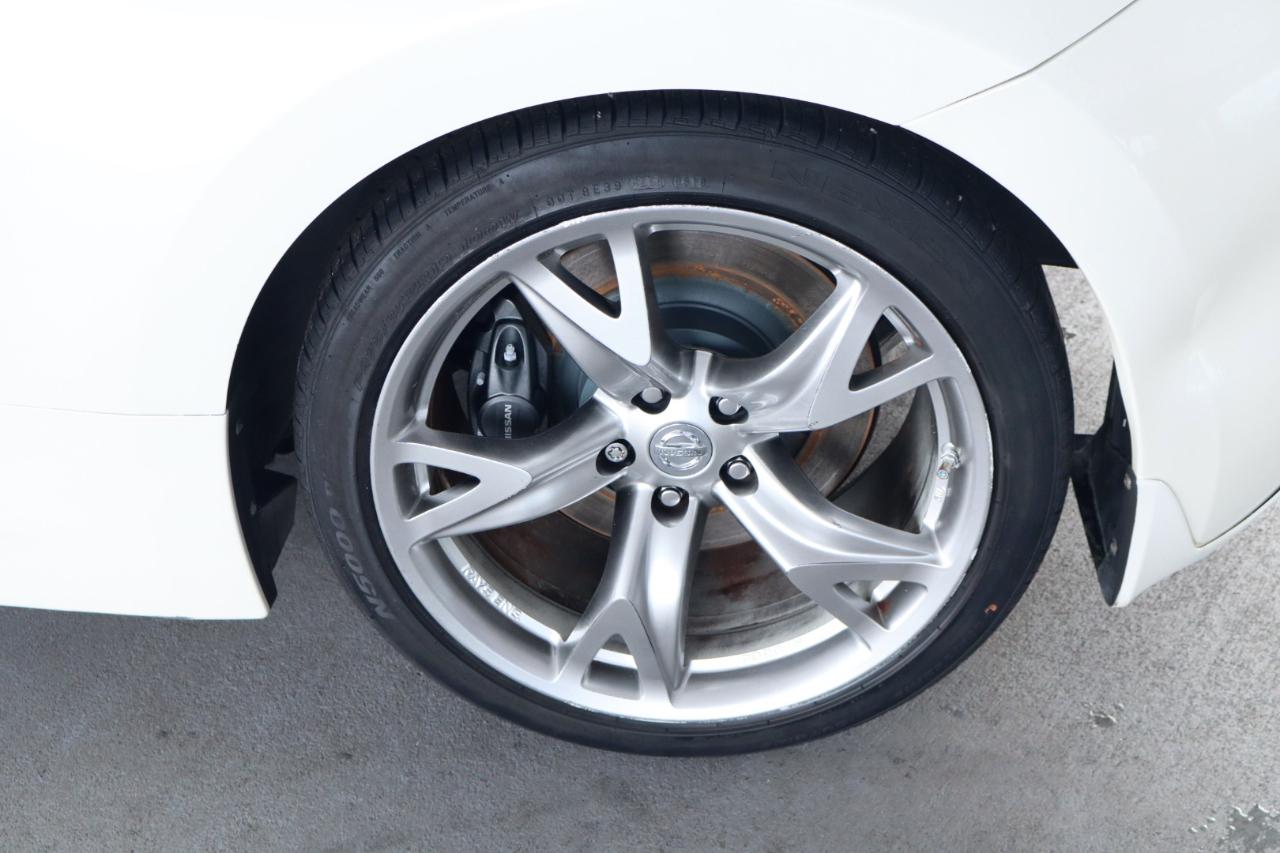 Nissan 370Z 2dr Cpe Auto Touring 2012