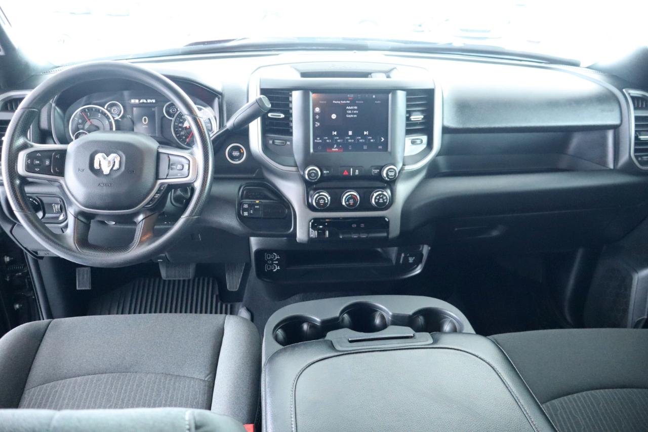 RAM 3500 Tradesman 4x4 Crew Cab 8' Box 2024