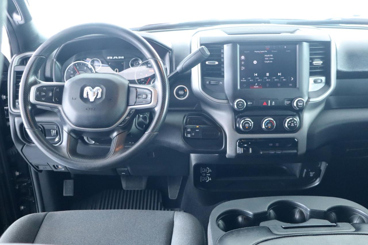 RAM 3500 Tradesman 4x4 Crew Cab 8' Box 2024