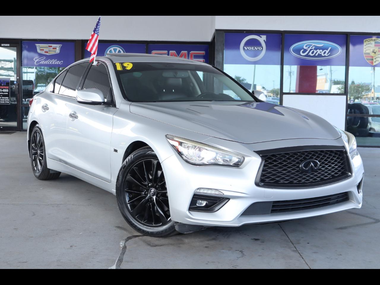 Infiniti Q50 3.0t LUXE RWD 2019