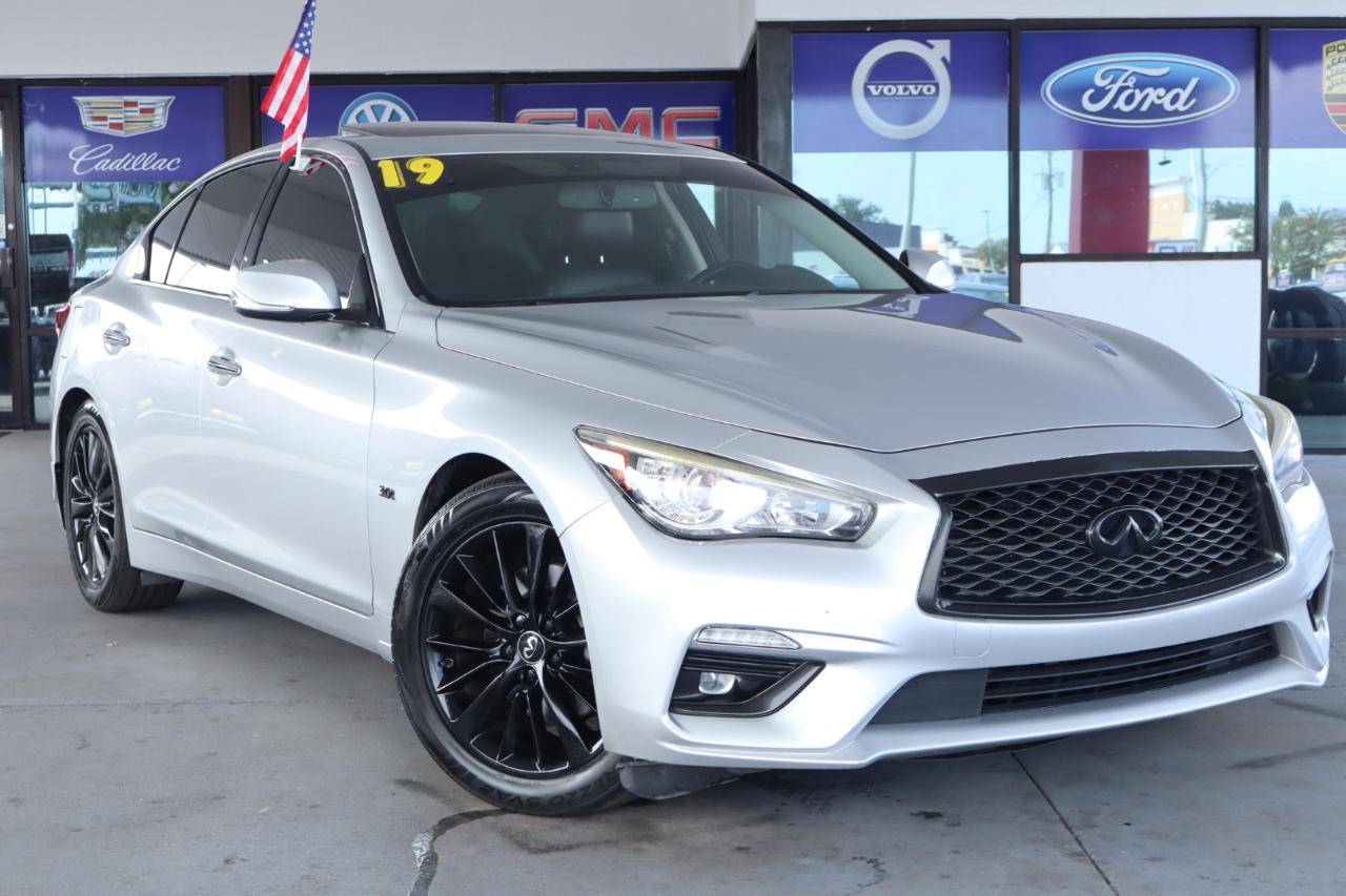 Infiniti Q50 3.0t LUXE RWD 2019
