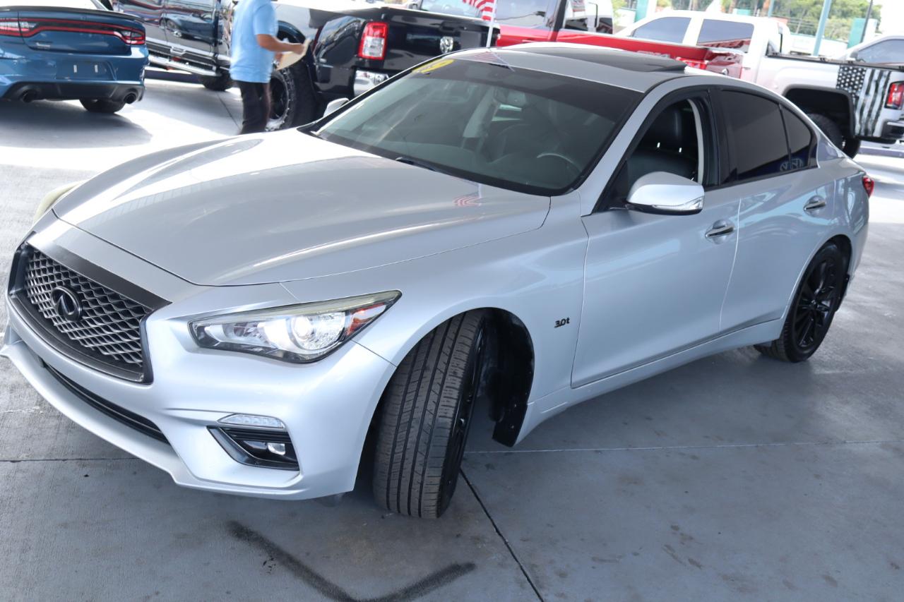 Infiniti Q50 3.0t LUXE RWD 2019