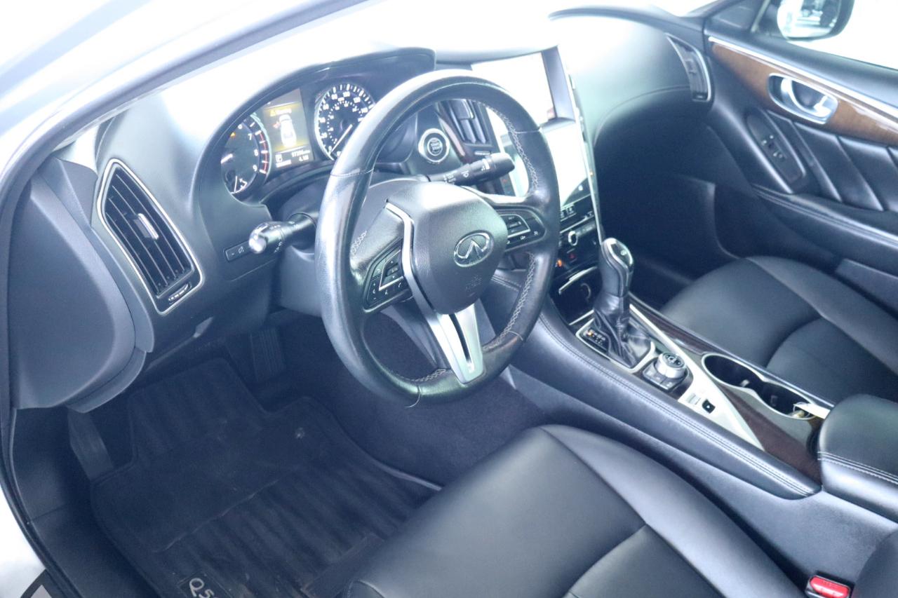Infiniti Q50 3.0t LUXE RWD 2019