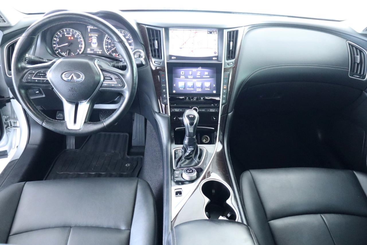 Infiniti Q50 3.0t LUXE RWD 2019