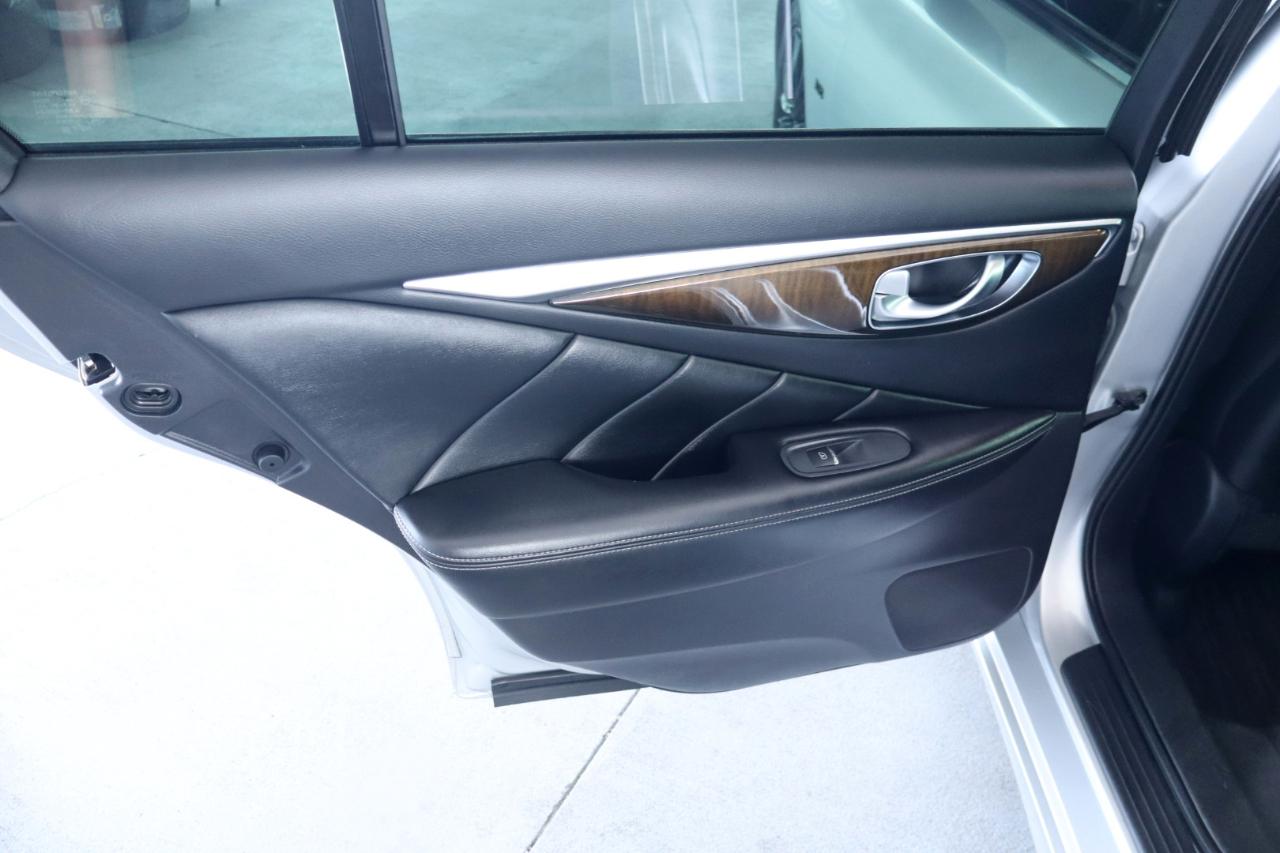 Infiniti Q50 3.0t LUXE RWD 2019