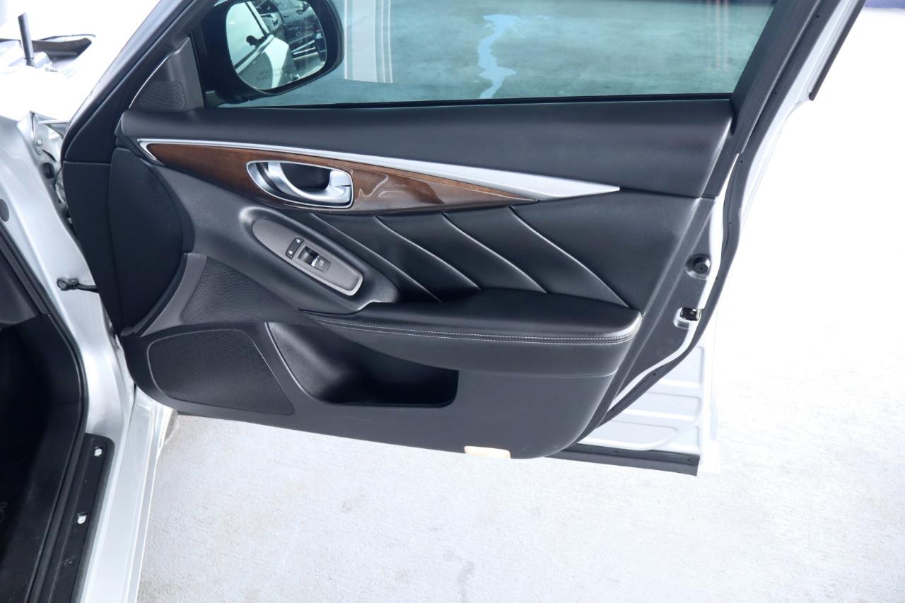 Infiniti Q50 3.0t LUXE RWD 2019