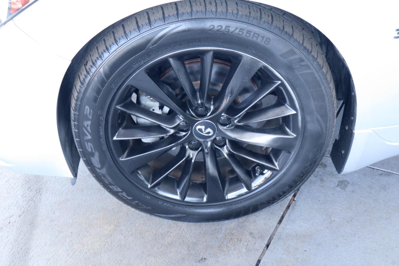 Infiniti Q50 3.0t LUXE RWD 2019