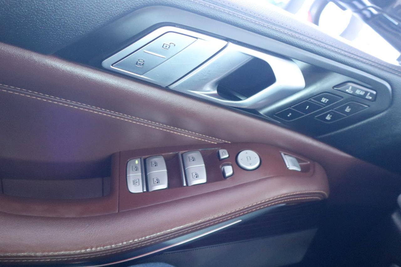 BMW X7 xDrive40i Sports Activity Vehicle 2020