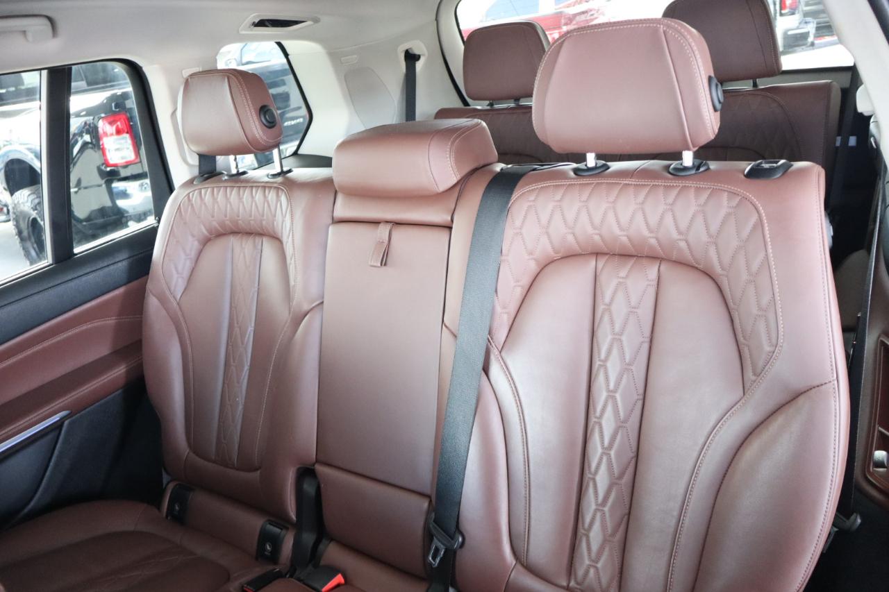 BMW X7 xDrive40i Sports Activity Vehicle 2020