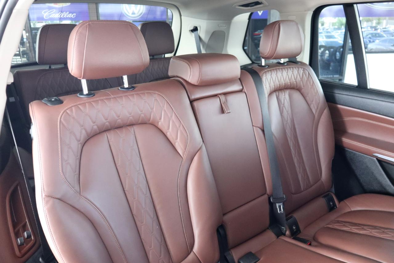 BMW X7 xDrive40i Sports Activity Vehicle 2020