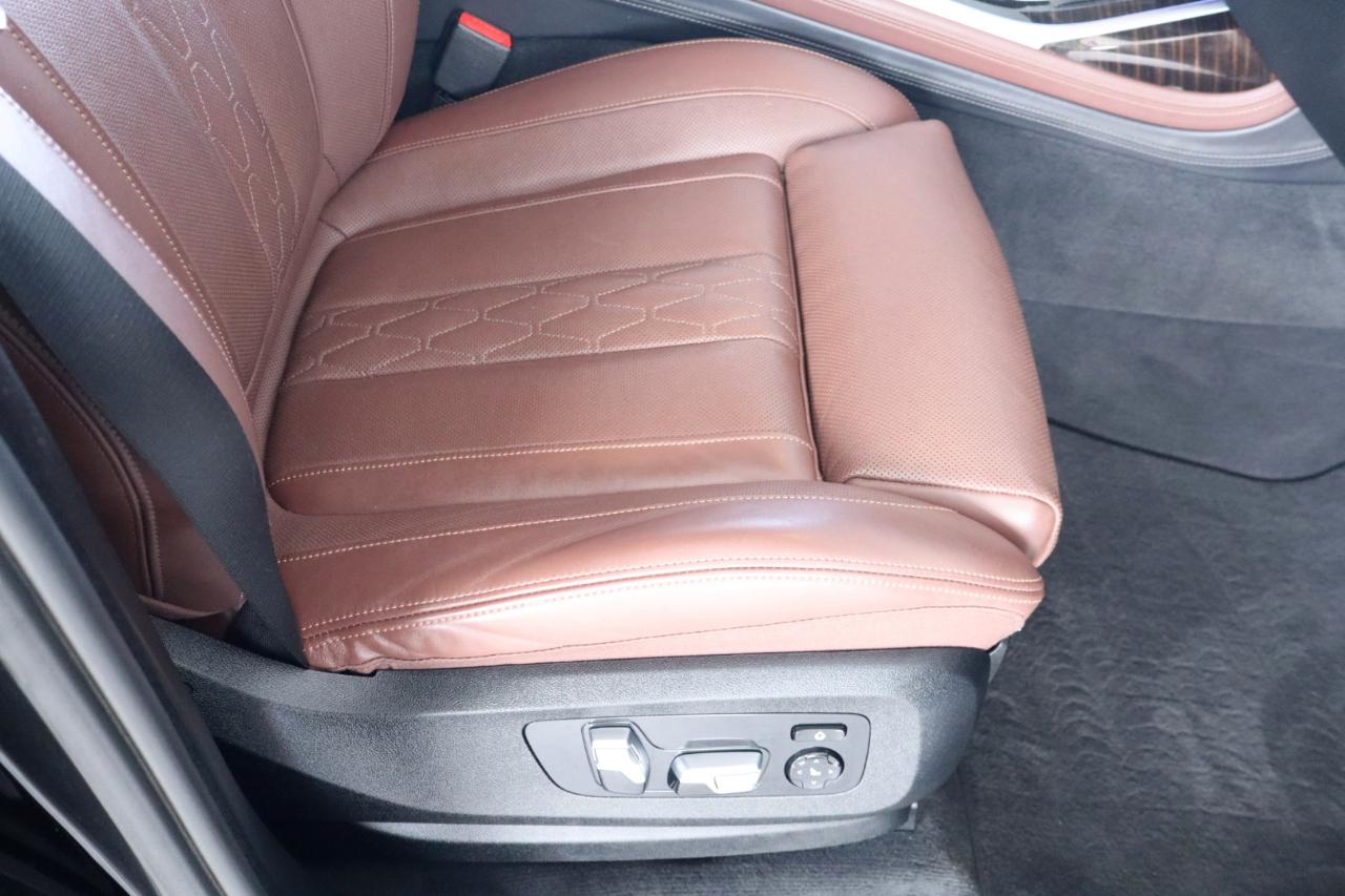 BMW X7 xDrive40i Sports Activity Vehicle 2020
