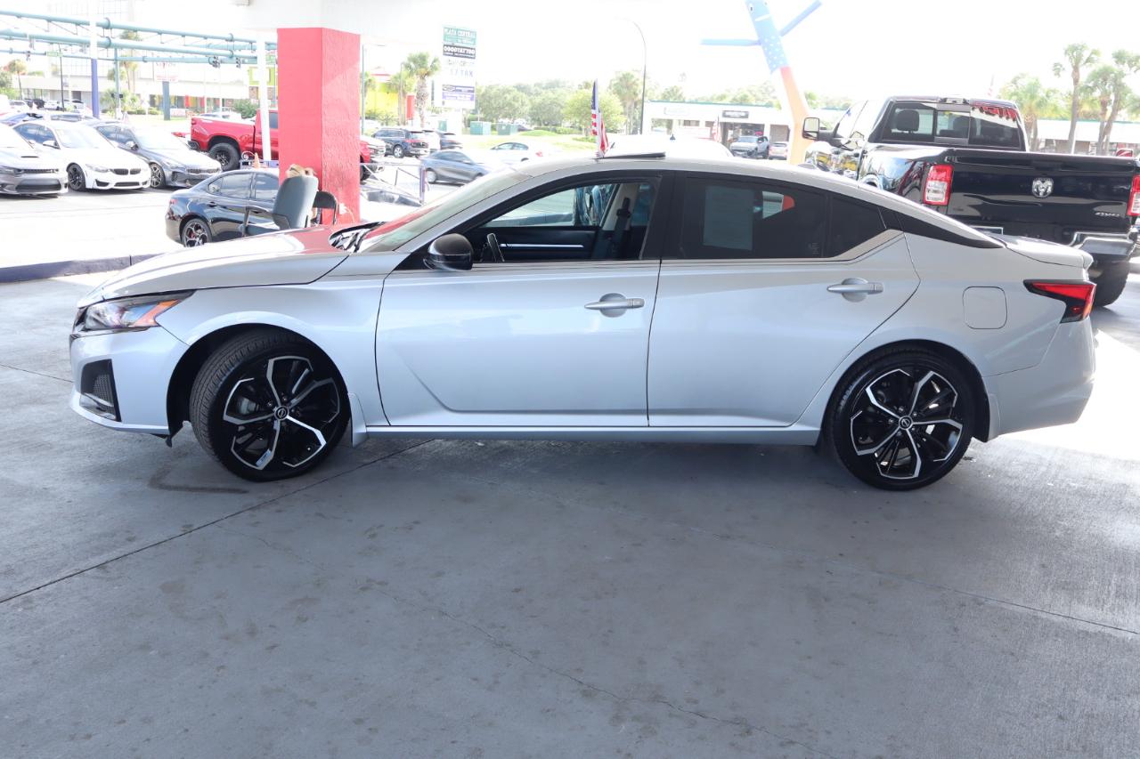 Nissan Altima 2.5 SR Sedan 2023