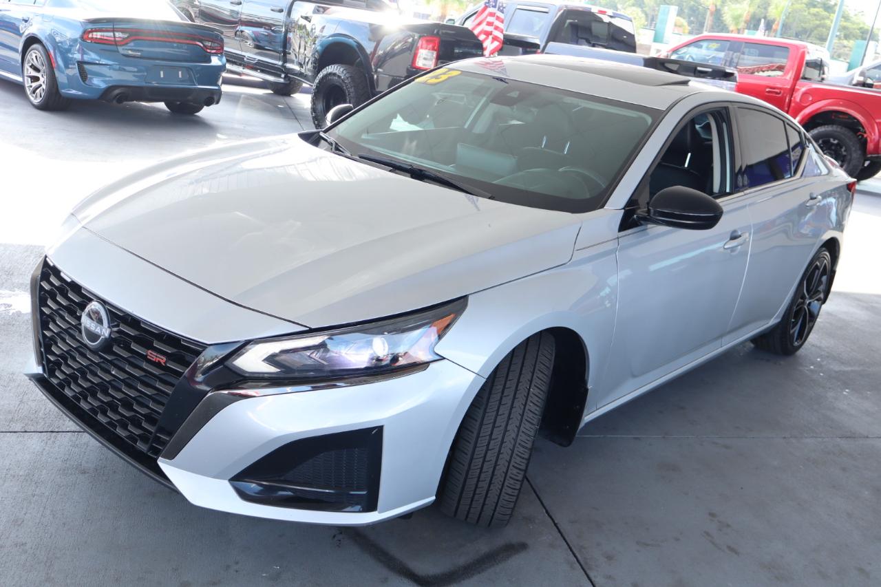 Nissan Altima 2.5 SR Sedan 2023