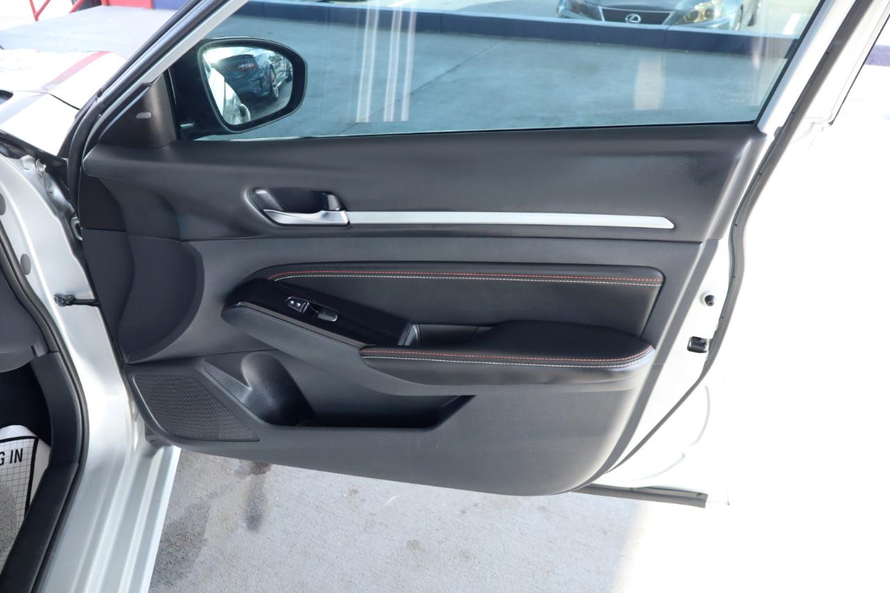 Nissan Altima 2.5 SR Sedan 2023