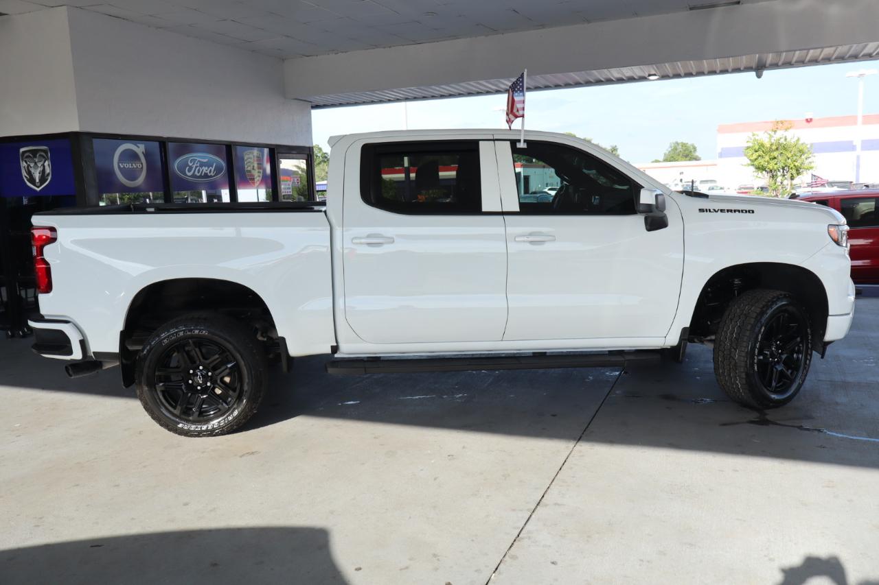 Chevrolet Silverado 1500 2WD Crew Cab 147" RST 2023