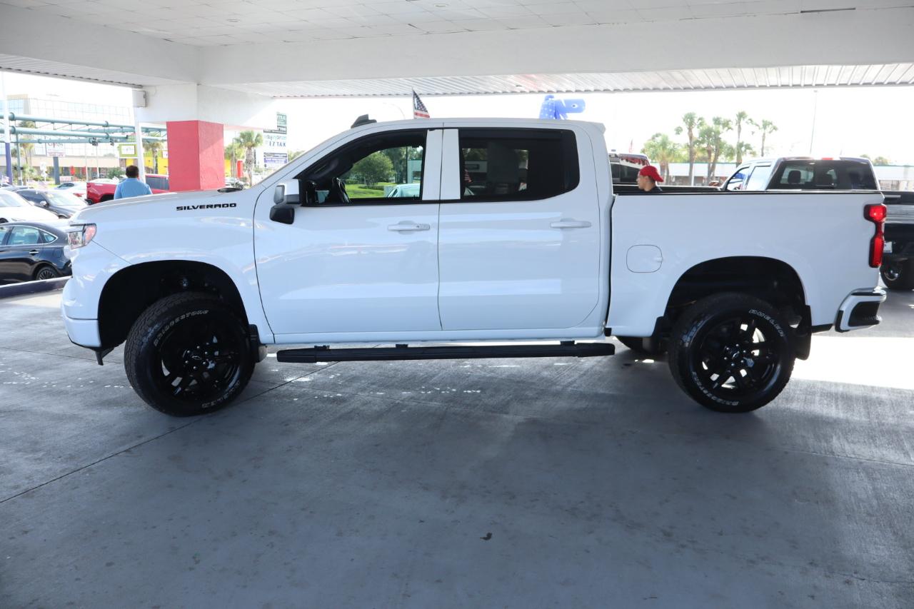 Chevrolet Silverado 1500 2WD Crew Cab 147" RST 2023