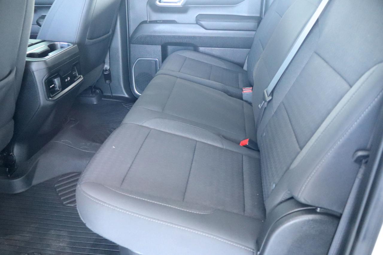 Chevrolet Silverado 1500 2WD Crew Cab 147" RST 2023
