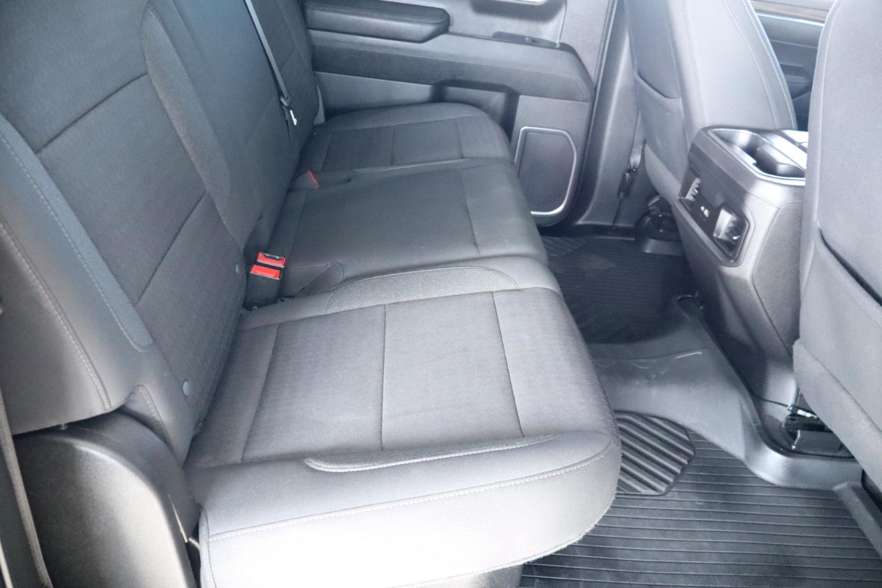 Chevrolet Silverado 1500 2WD Crew Cab 147" RST 2023