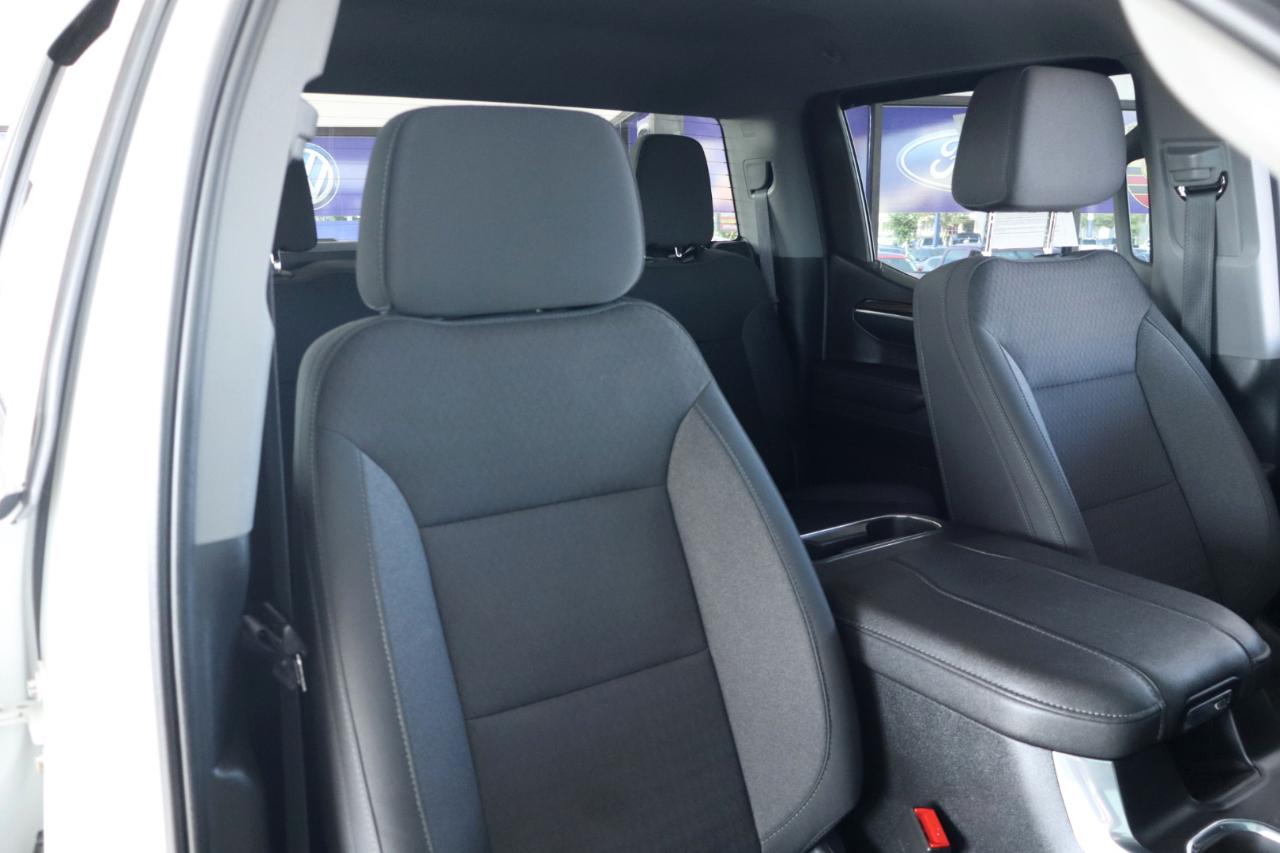 Chevrolet Silverado 1500 2WD Crew Cab 147" RST 2023