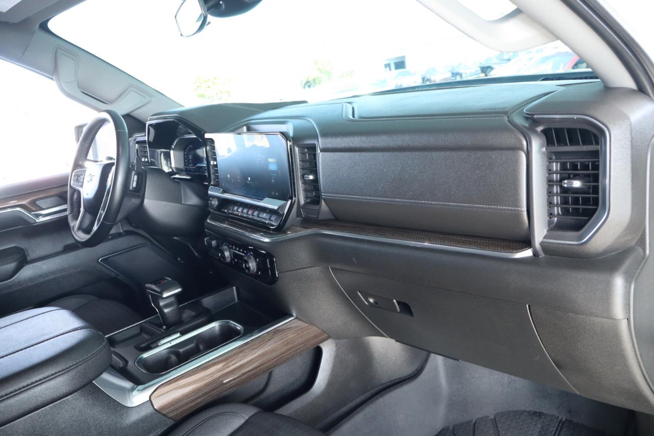 Chevrolet Silverado 1500 2WD Crew Cab 147" RST 2023