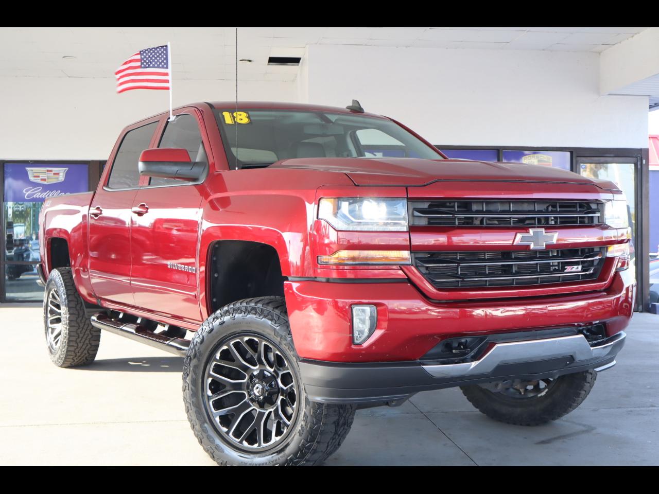 Chevrolet Silverado 1500 4WD Crew Cab 143.5" LT w/2LT 2018