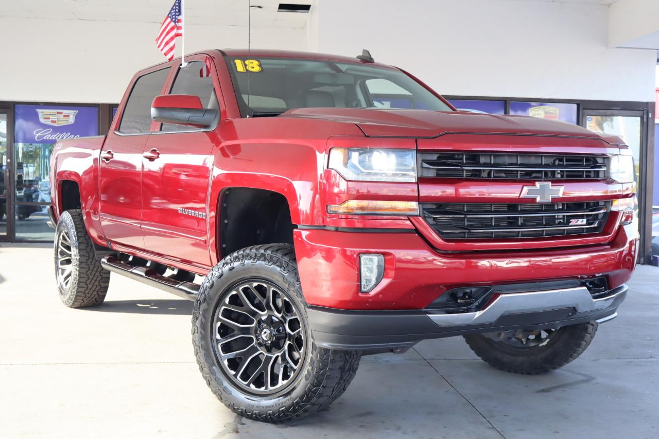Chevrolet Silverado 1500 4WD Crew Cab 143.5" LT w/2LT 2018