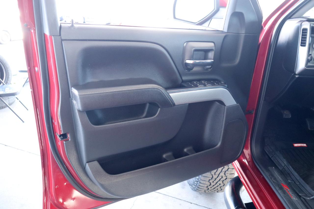 Chevrolet Silverado 1500 4WD Crew Cab 143.5" LT w/2LT 2018
