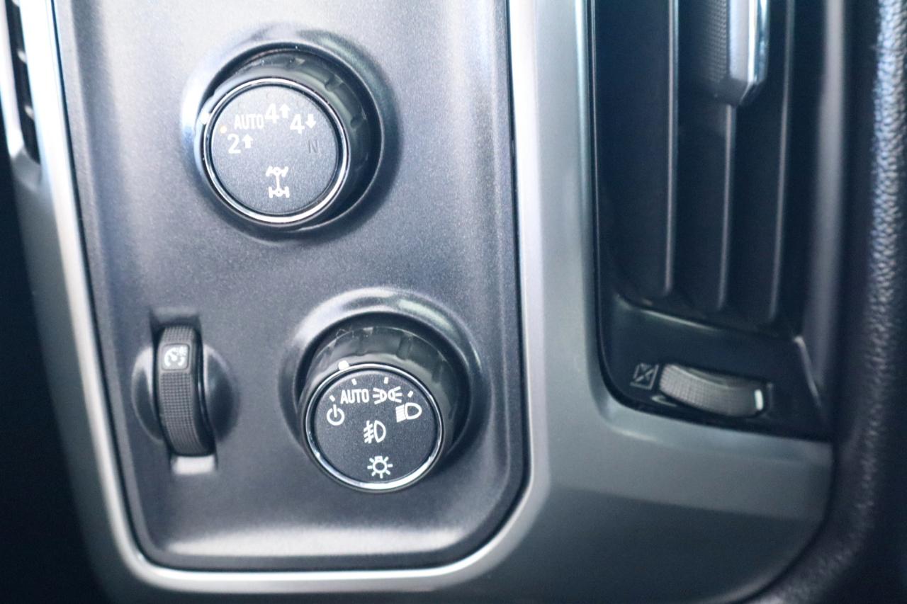 Chevrolet Silverado 1500 4WD Crew Cab 143.5" LT w/2LT 2018