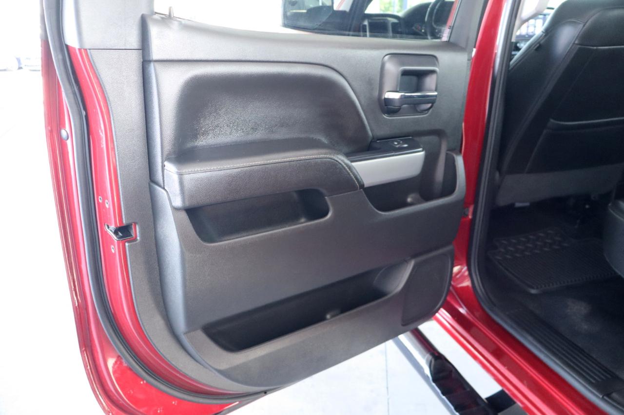 Chevrolet Silverado 1500 4WD Crew Cab 143.5" LT w/2LT 2018